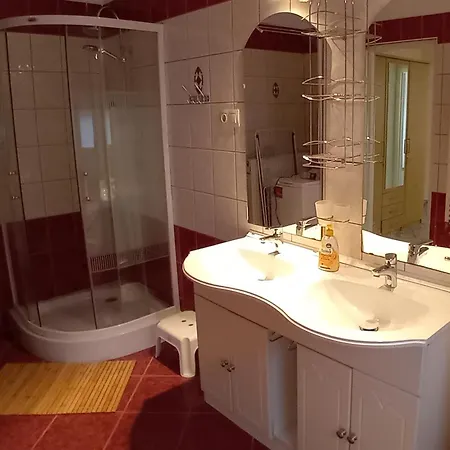 Home Apartman Apartment