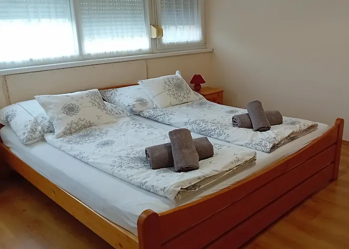 아파트 Home Apartman