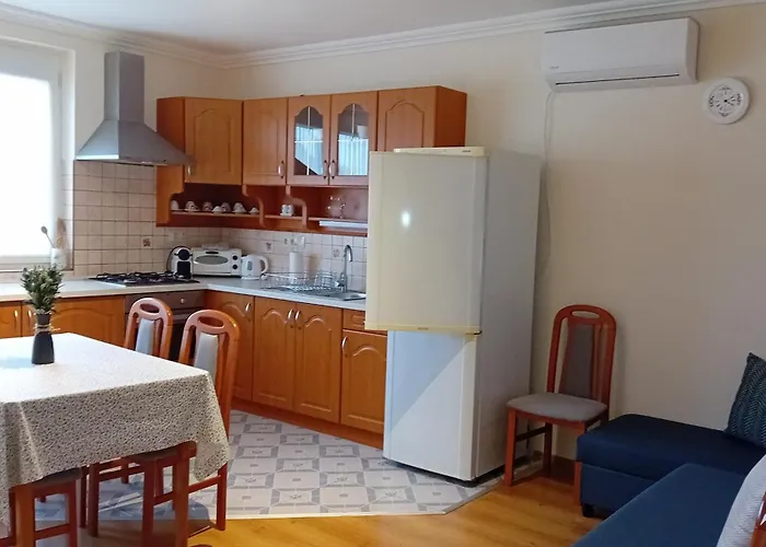 Home Apartman 아파트